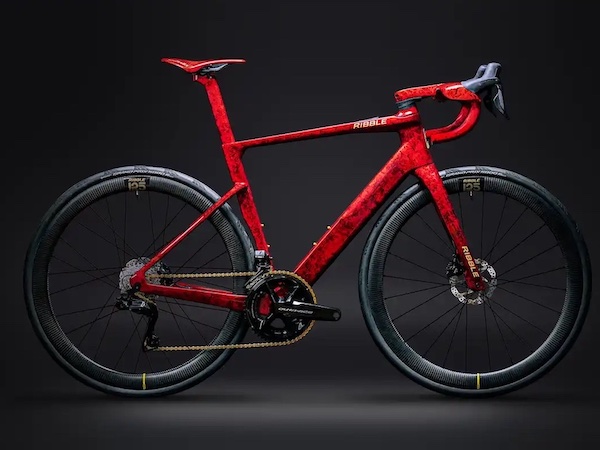 Der Ribble Allroad SLe 125, Rubinroter Marmor, Blattgold.